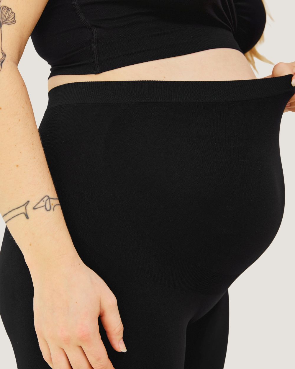 Carriwell potporne kratke hlačice za trudnice, crne – Image 7
