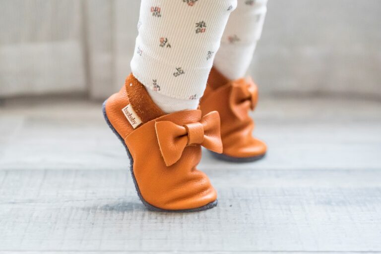 Mehki otroški čevlji Baobaby, lešnik Piruetice