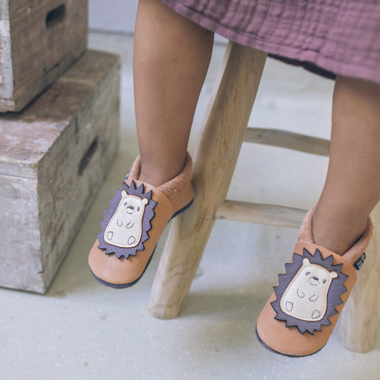 Mehki otroški čevlji Baobaby, puder Spikey