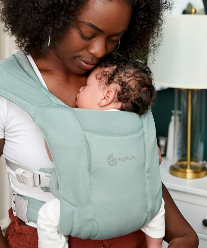 Ergobaby Embrace Soft Air Mesh nosilec, Sage - Image 6