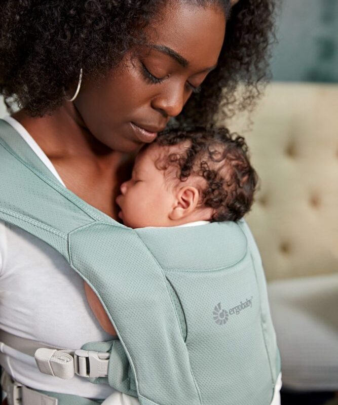 Ergobaby Embrace Soft Air Mesh nosilec, Sage - Image 10