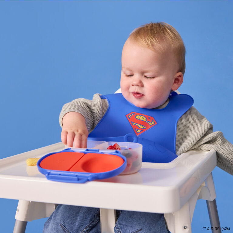 b.box Silikonski podbradnjak - Superman