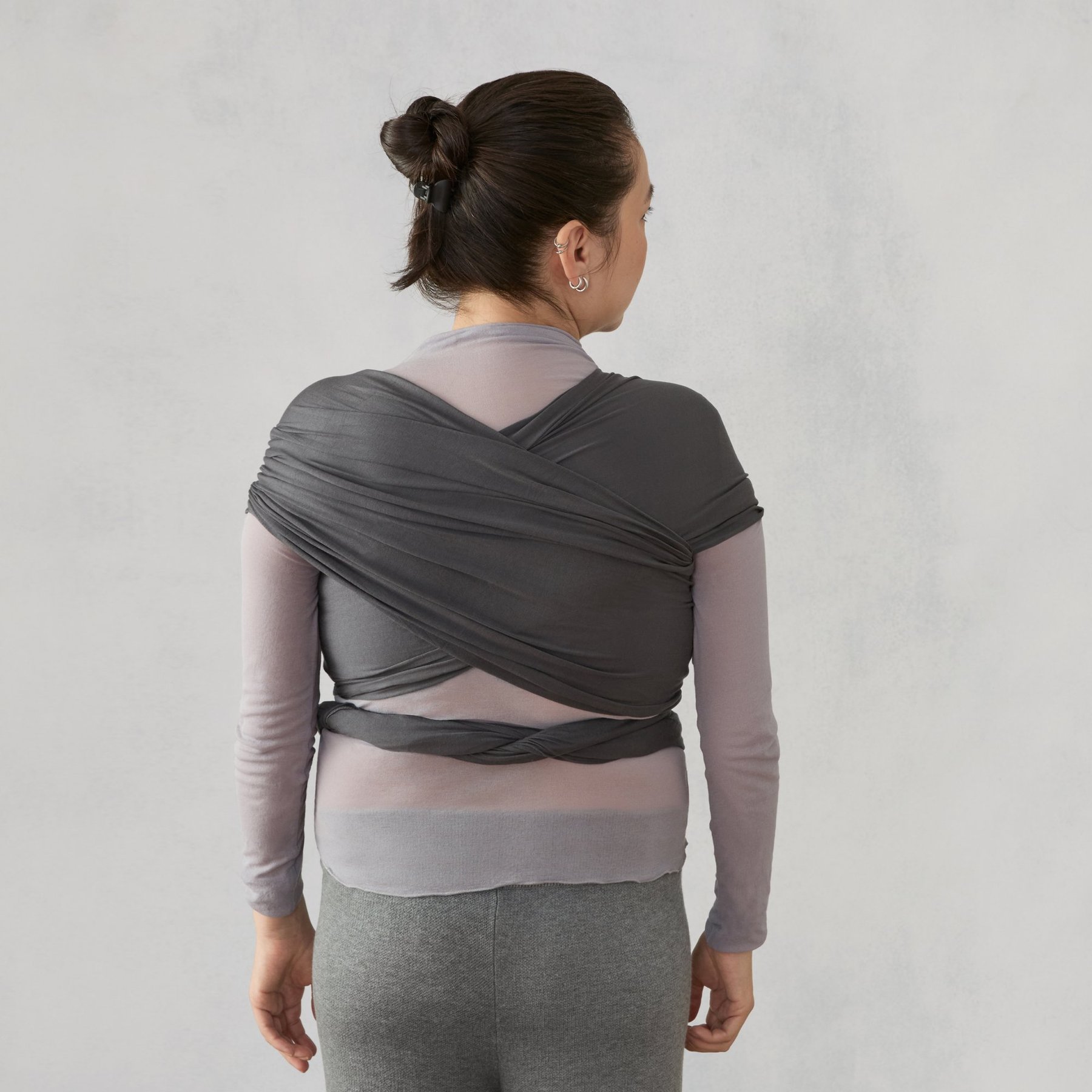 Ergobaby Aura marama Sustainable Knit - Soft Black - Slika 9