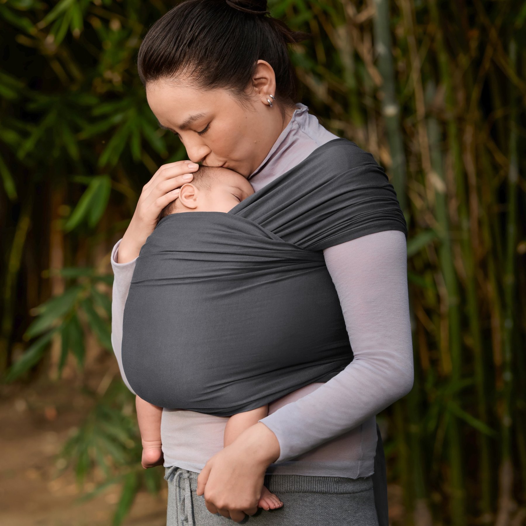 Ergobaby Aura marama Sustainable Knit - Soft Black - Slika 10